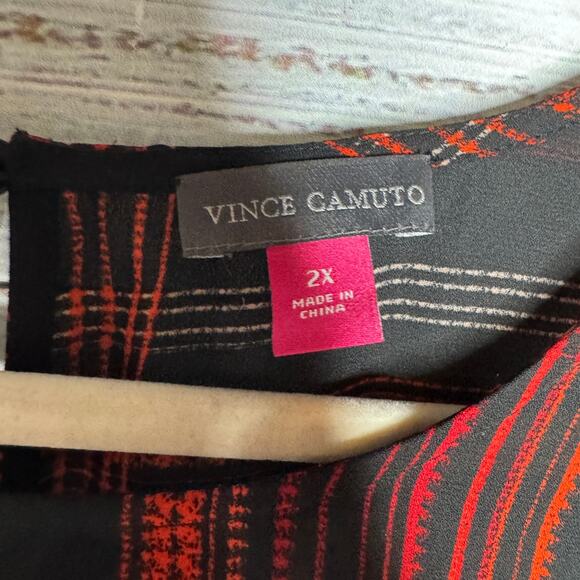 Vince Camuto Plaid Bell Sleeve Tunic Top Black Red Orange Pleated Sleeves 2X - Picture 3 of 6